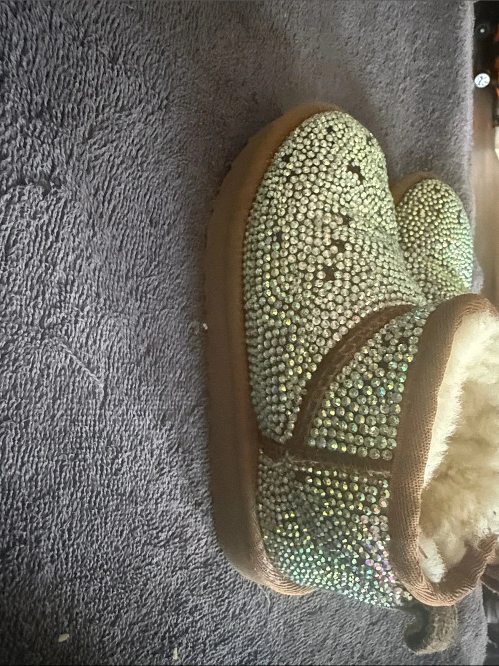 UGG soft chestnut